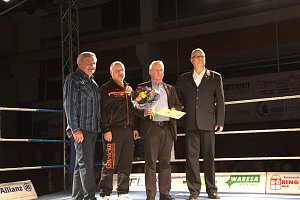 Boxnacht in der Nordh&auml;user Ballspielhalle