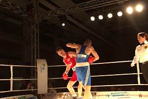 Boxnacht in der Nordh&auml;user Ballspielhalle