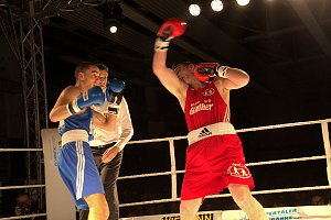 Boxnacht in der Nordh&auml;user Ballspielhalle