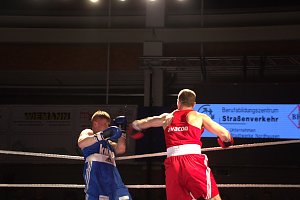 Boxnacht in der Nordh&auml;user Ballspielhalle
