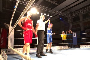 Boxnacht in der Nordh&auml;user Ballspielhalle