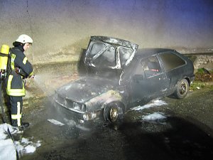 Polo und Fiesta brannten