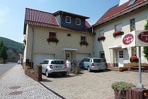 Schon der optische Eindruck des Hauses mit der Ferienwohnung macht was her.