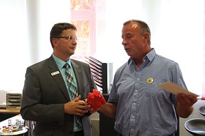 Sieben gl&uuml;ckliche Gewinner kamen beim gro&szlig;en Vereinsvoting der Sparkasse aus Harztor
