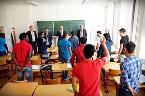 Minister Tiefensee besuchte Hochschule