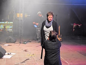 Extase vor dem Theater