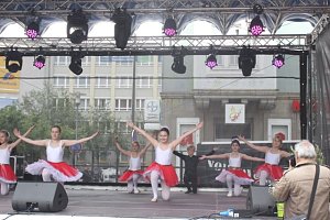 Tanzstudio Radeva bereichert das Rolandsfest