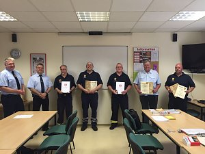 Eine Feuerwehrfrau und ihre m&auml;nnlichen Kameraden kamen aus den Wehren: Bleicherode, Ellrich, Gro&szlig;- und Kleinwerther, Heringen, Ilfeld, Lipprechterode, Neustadt/Osterode, Niedersachswerfen, Petersdorf, S&uuml;lzhayn und Woffleben.