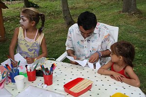 Jede Menge Aktionen und viele fr&ouml;hliche Kinder auf dem Sommerfest des Nordh&auml;user Familienzentrums