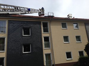 Aufr&auml;umarbeiten nach der Windhose