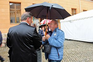 Nass vor der Premiere