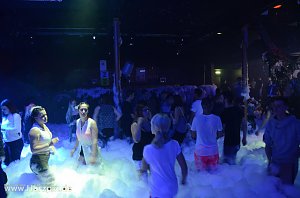 Schaumparty in der Webe