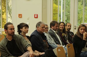 Spuren hinterlassen - vom Campus aus ging es f&uuml;r rund 100 Studierende heute hinaus, die Region und ihre Verein kennen lernen