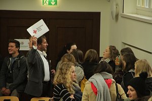 Spuren hinterlassen - vom Campus aus ging es f&uuml;r rund 100 Studierende heute hinaus, die Region und ihre Verein kennen lernen