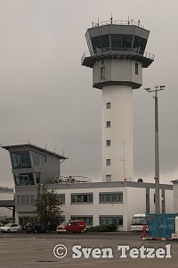 Auf dem Flughafen unterwegs