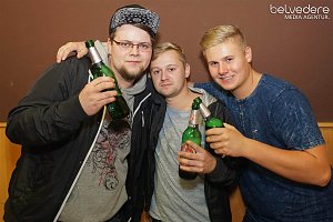 Wir bekennen Farbe! - so hie&szlig; das Motto der Nacht vom Samstag zu Sonntag im Nordh&auml;user Jugendclubhaus. Auf die G&auml;ste wartete nicht nur jede Menge Licht, sondern auch jede Menge toller Musik. Wir haben wieder die Galerie f&uuml;r Sie zusammengestellt.