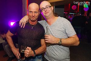 Wir bekennen Farbe! - so hie&szlig; das Motto der Nacht vom Samstag zu Sonntag im Nordh&auml;user Jugendclubhaus. Auf die G&auml;ste wartete nicht nur jede Menge Licht, sondern auch jede Menge toller Musik. Wir haben wieder die Galerie f&uuml;r Sie zusammengestellt.