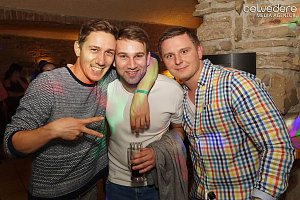 Wir bekennen Farbe! - so hie&szlig; das Motto der Nacht vom Samstag zu Sonntag im Nordh&auml;user Jugendclubhaus. Auf die G&auml;ste wartete nicht nur jede Menge Licht, sondern auch jede Menge toller Musik. Wir haben wieder die Galerie f&uuml;r Sie zusammengestellt.
