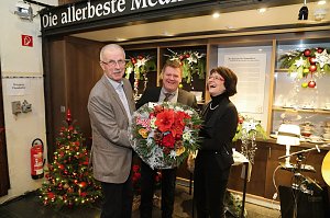 Ausstellung er&ouml;ffnet: Dank an Marion Baumert