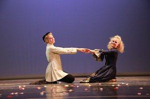 Die Sch&ouml;ne und das Biest - Premiere im Nordh&auml;user Theater