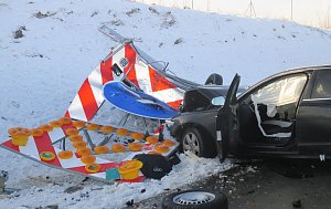 Auf Schilderwagen aufgefahren