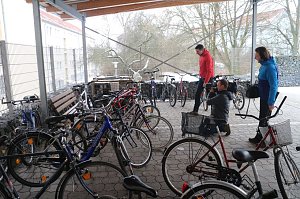 Versteigerung im Rathaus - soviele Fahrr&auml;der abgegeben wie noch nie