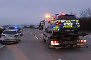 Trotz Blaulicht - Autobahnpolizei wurde in Unfall verwickelt