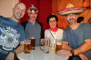 100 Mitwirkende begeisterten den Lindenhof