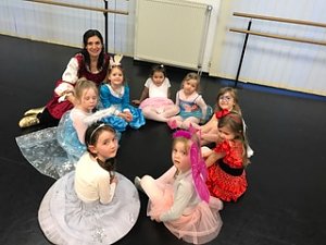 Fasching im Tanzstudio Radeva