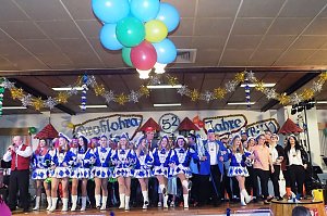 52 Jahre Karneval in Gro&szlig;lohra � viel Schunkeln, viel Lachen, viel Applaus