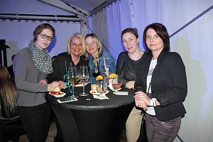 Bei der Party stand man Kopf