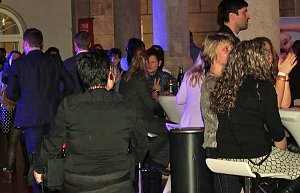 Bei der Party stand man Kopf