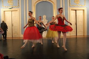 Das Tanzstudio Radeva verzauberte das Publikum im Blauen Saal