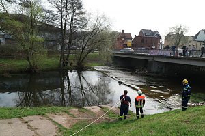 THW und Feuerwehren &uuml;bten an der Zorge