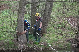 THW und Feuerwehren &uuml;bten an der Zorge