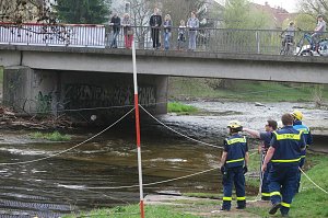 THW und Feuerwehren &uuml;bten an der Zorge