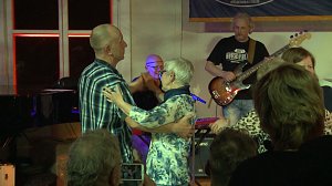 Der Blues war in der Stadt: Bluesgitarrist Jan Gerfast mit seiner Band in Nordhausen