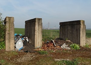 Illegale Entsorgung am Wanderweg