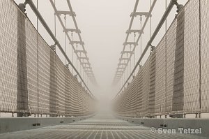 Auf der l&auml;ngsten H&auml;ngebr&uuml;cke der Welt