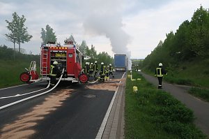 Lkw brannte völlig aus