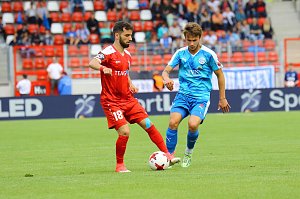 Pokalfinale zwischen RWE und Wacker in Erfurt