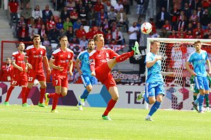 Pokalfinale zwischen RWE und Wacker in Erfurt
