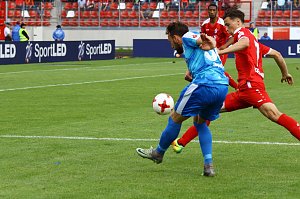 Pokalfinale zwischen RWE und Wacker in Erfurt