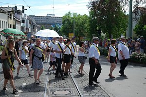 Festumzug zum 1090. Geburtstag der Rolandstadt