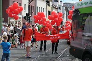 Festumzug zum 1090. Geburtstag der Rolandstadt