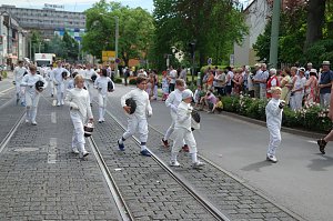 Festumzug zum 1090. Geburtstag der Rolandstadt