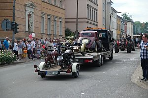 Festumzug zum 1090. Geburtstag der Rolandstadt