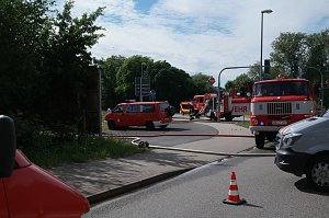 Brand in einem alten Lager