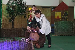 Peter und der Wolf in der Inszenierung der Nordth&uuml;ringer Lebenshilfe