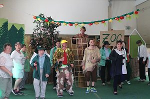 Peter und der Wolf in der Inszenierung der Nordth&uuml;ringer Lebenshilfe